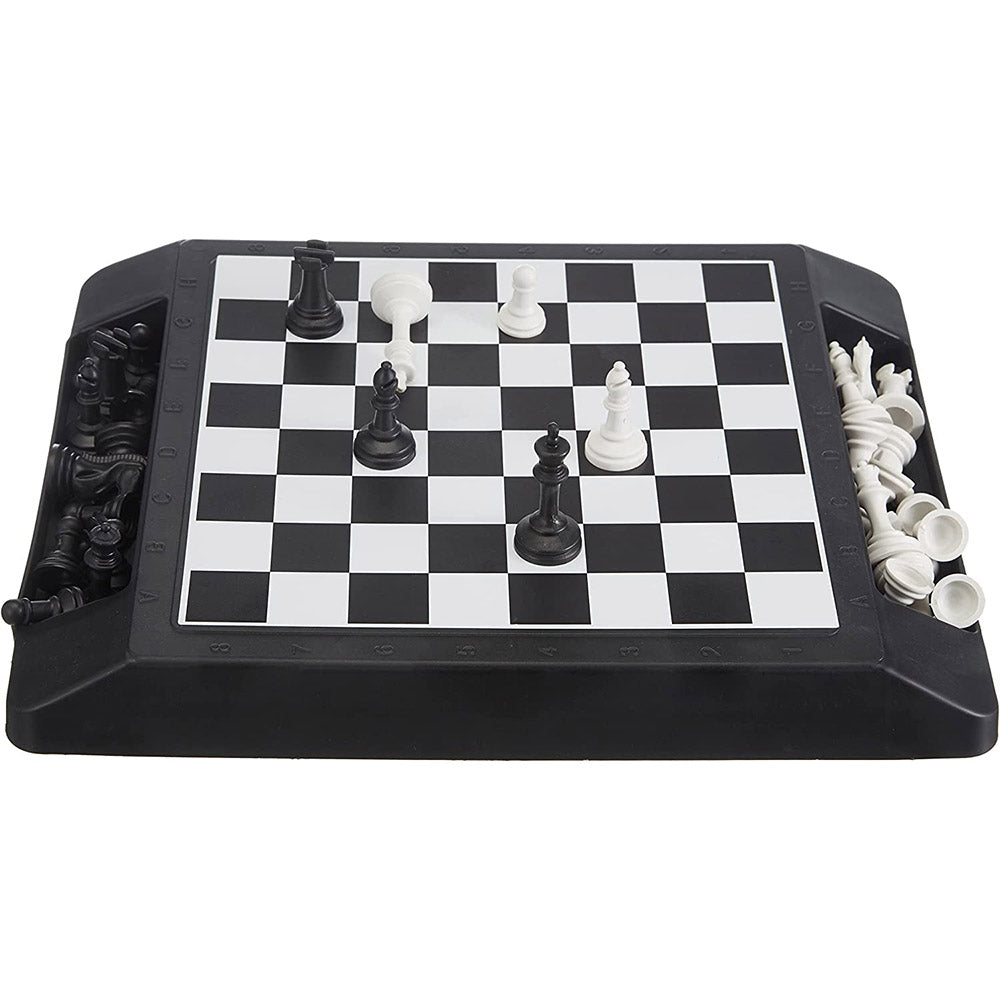 BEREN Plastic Toy Chess Set